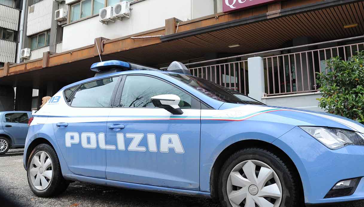 https://wips.plug.it/cips/notizie.virgilio.it/cms/2025/01/polizia-repertorio-12.jpg