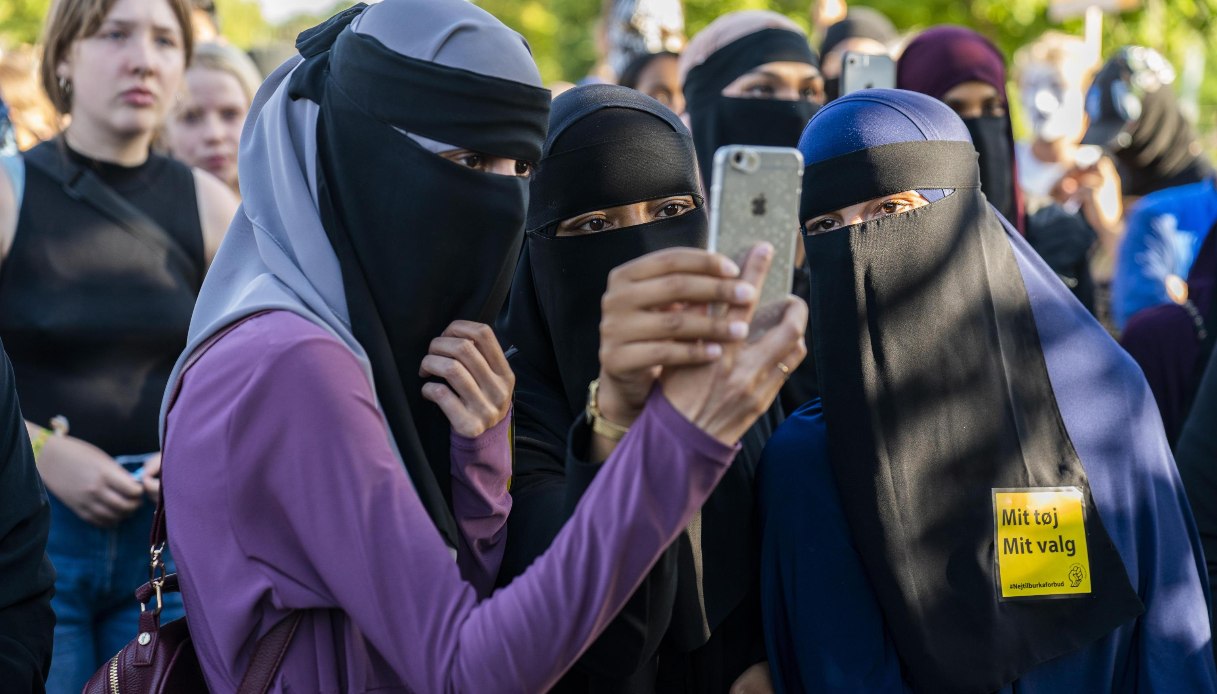 https://wips.plug.it/cips/notizie.virgilio.it/cms/2025/01/proposta-legge-lega-sanzioni-burqa-niqab.jpg