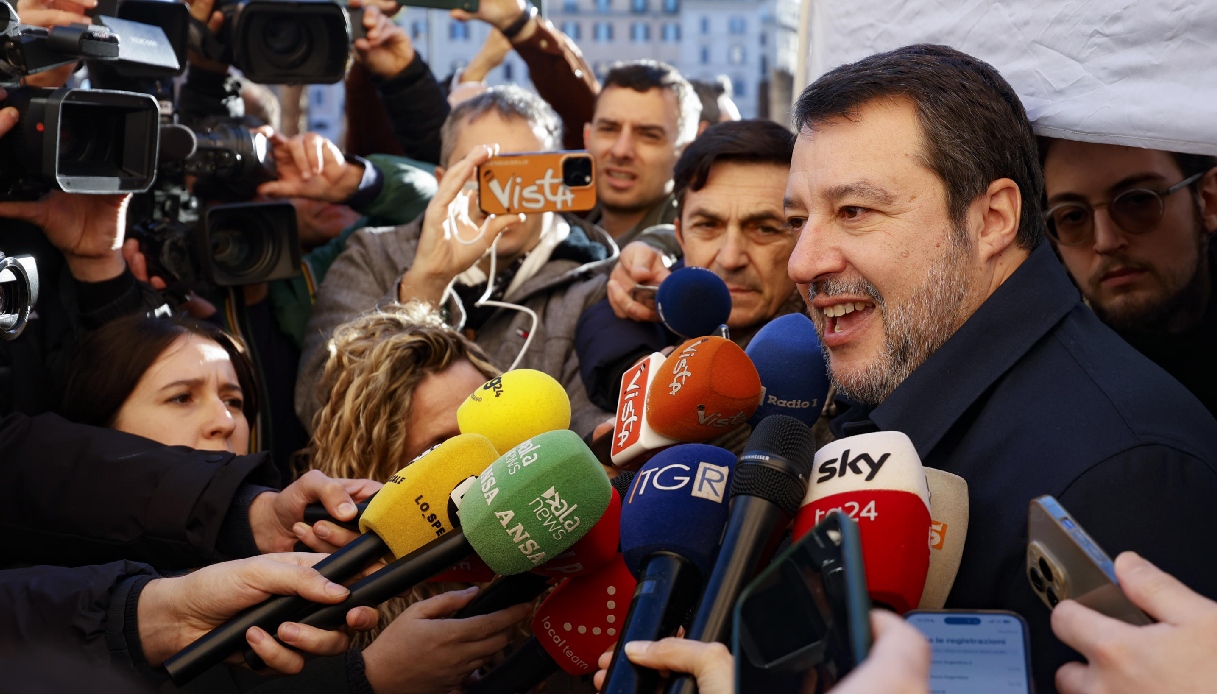 https://wips.plug.it/cips/notizie.virgilio.it/cms/2025/01/salvini-esposto-fs-treni.jpg