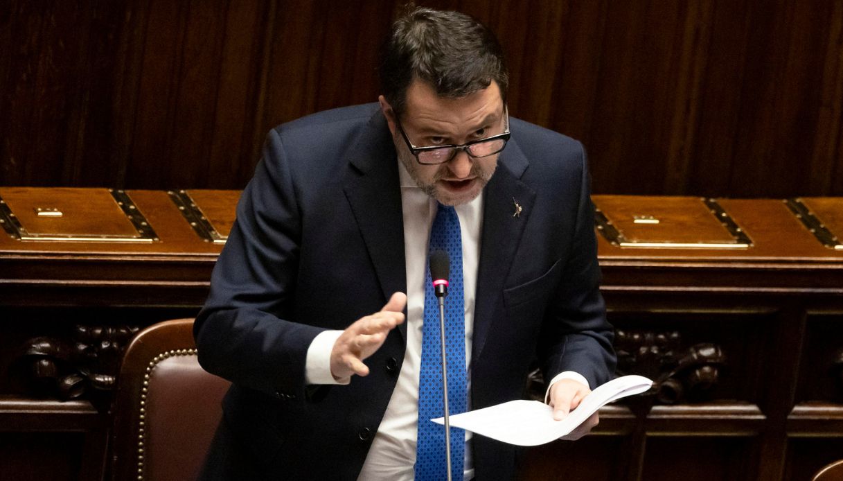 https://wips.plug.it/cips/notizie.virgilio.it/cms/2025/01/salvini-treni-informativa.jpg