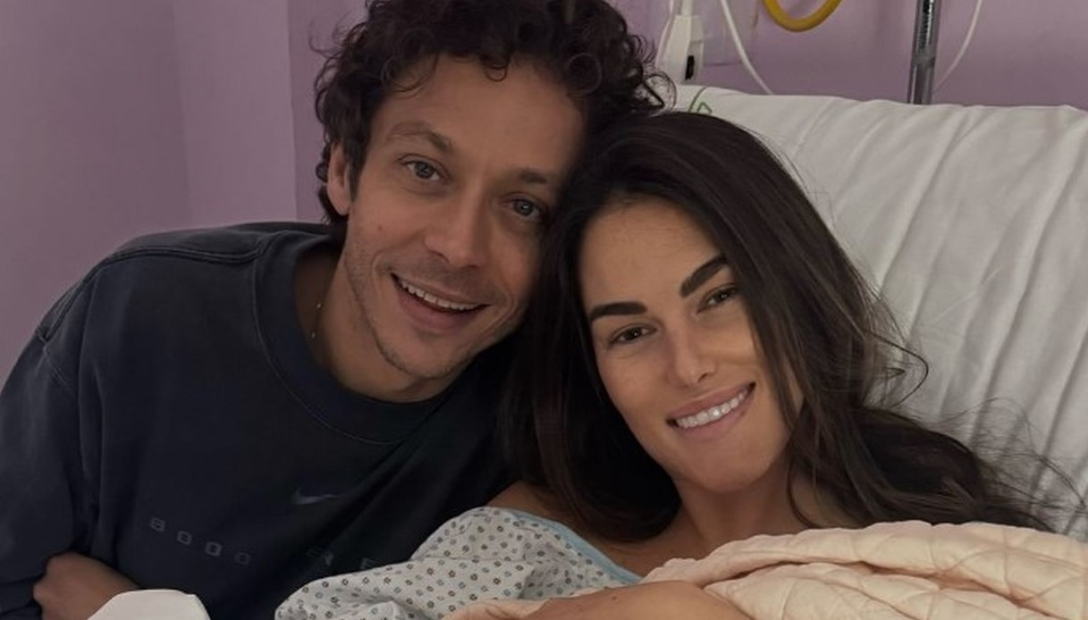 Festa per Valentino Rossi e Francesca Sofia Novello, è nata la seconda figlia Gabriella