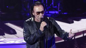 antonello venditti premio carriera sanremo