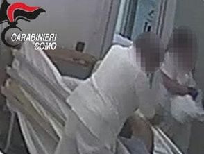 7 arresti nella Rsa Sacro Cuore di Dizzasco a Como, video orribili: gli anziani provano a non farsi colpire