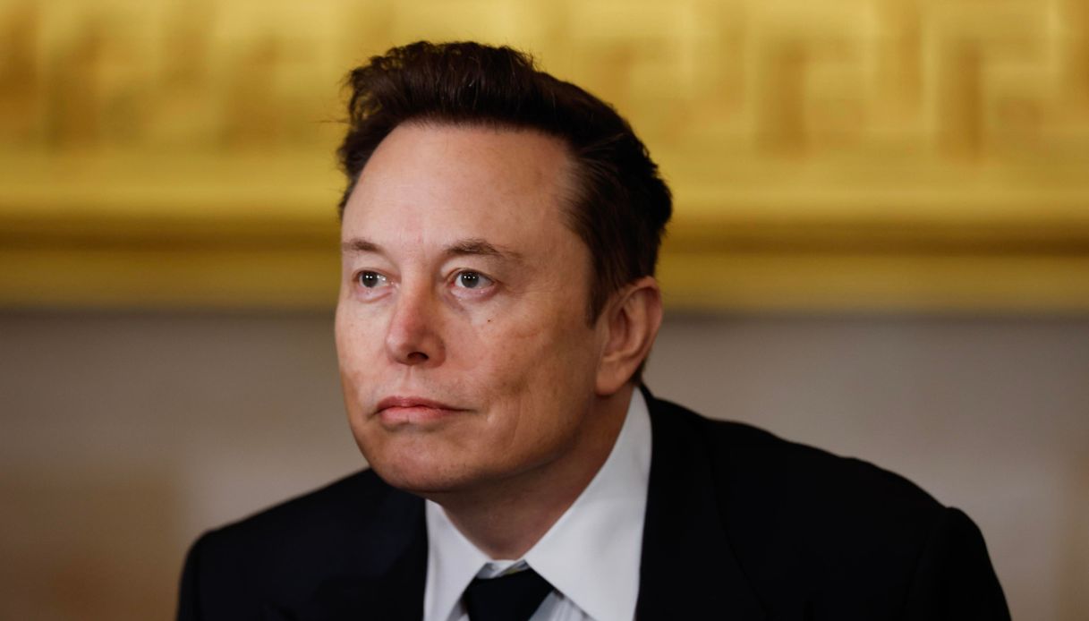 https://wips.plug.it/cips/notizie.virgilio.it/cms/2025/02/elon-musk-usaid.jpg