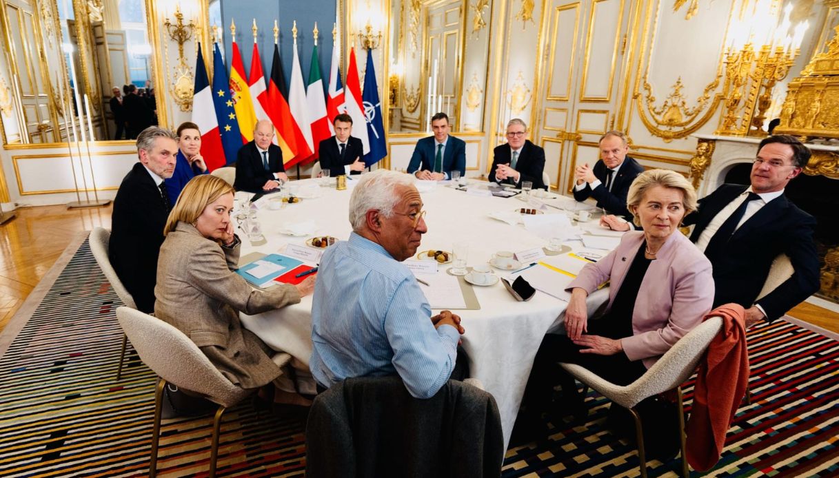 Michele Santoro Unione europea vertice Parigi