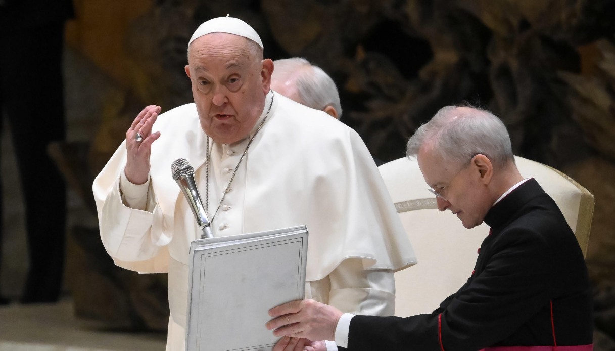 Papa Francesco si dimette? La rivelazione del cardinale Ravasi dopo il ricovero di Bergoglio al Gemelli