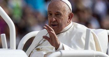 papa-francesco-gemelli-1