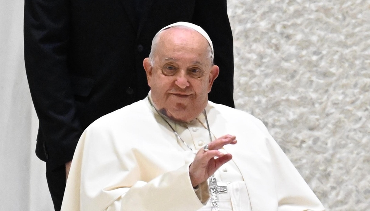 Papa Francesco saluto