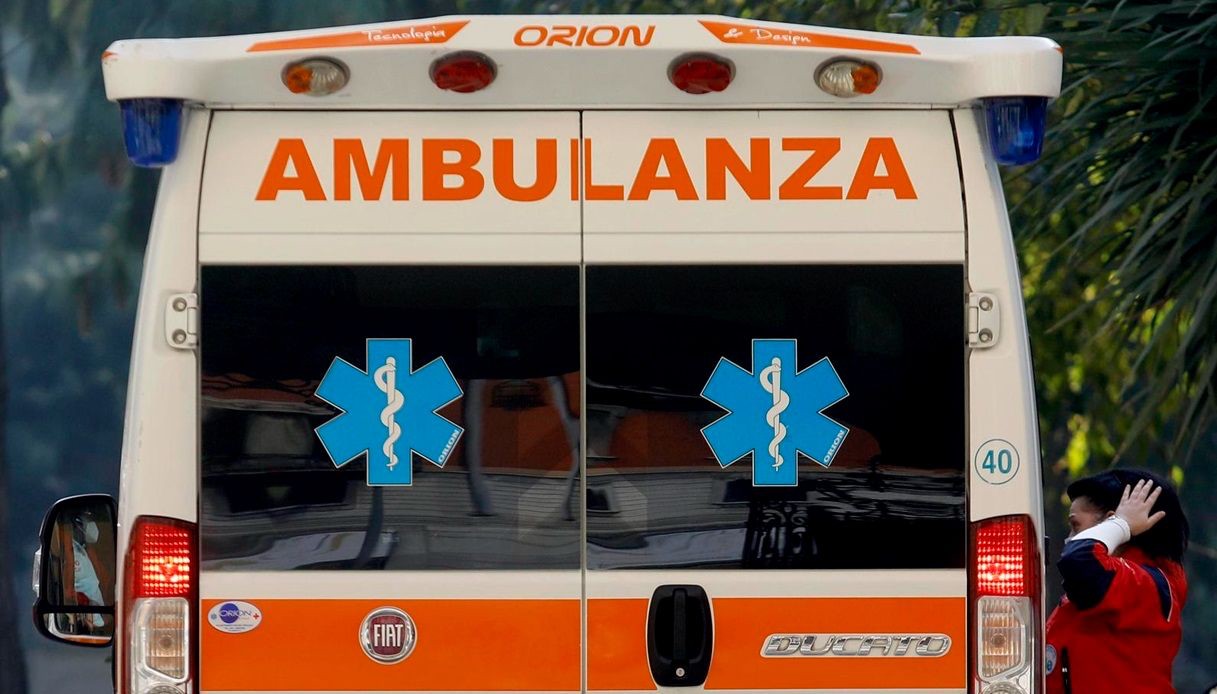 Un'ambulanza