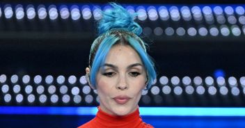 Rose Villain Sanremo 2025 si na preta
