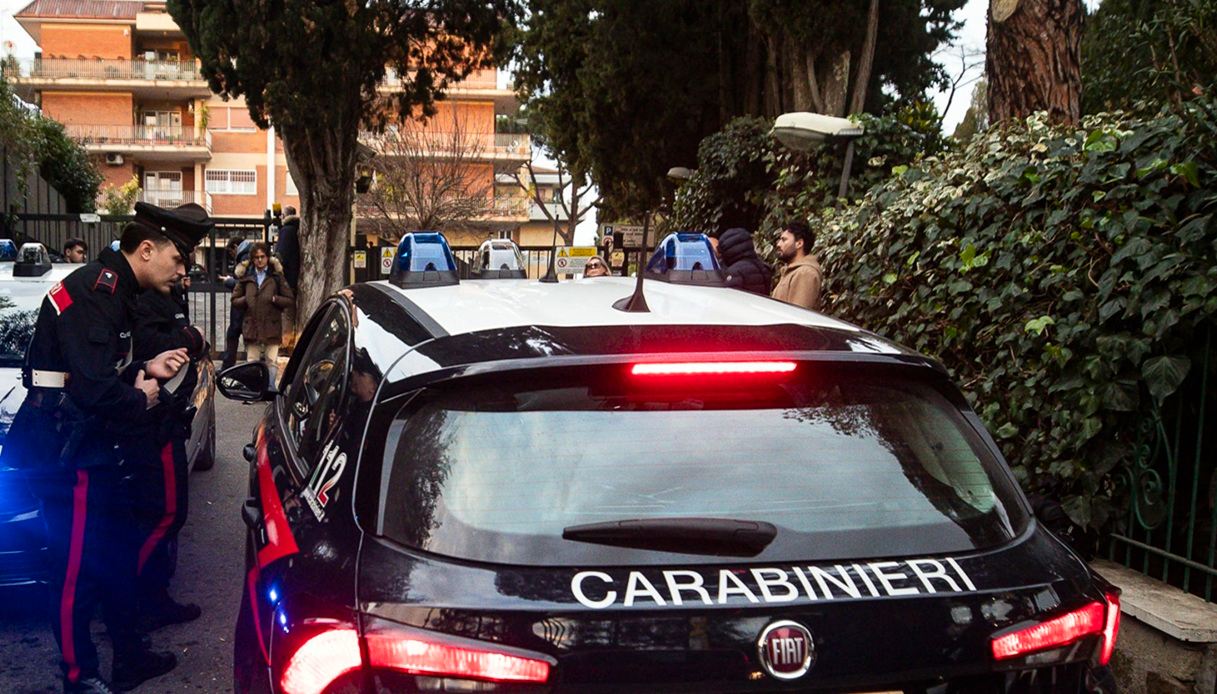 Carabinieri in via Cassia