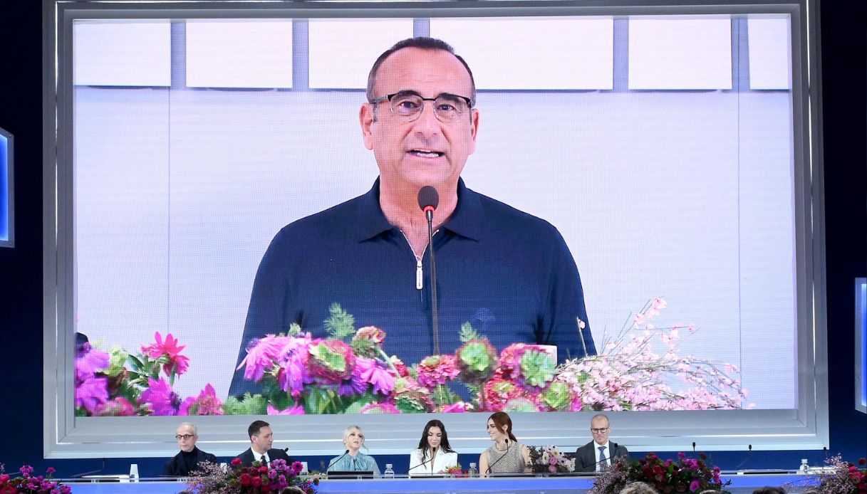 Sanremo 2025 Striscia Carlo Conti