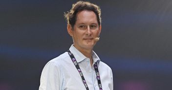 stellantis-azioni-elkann-salvini