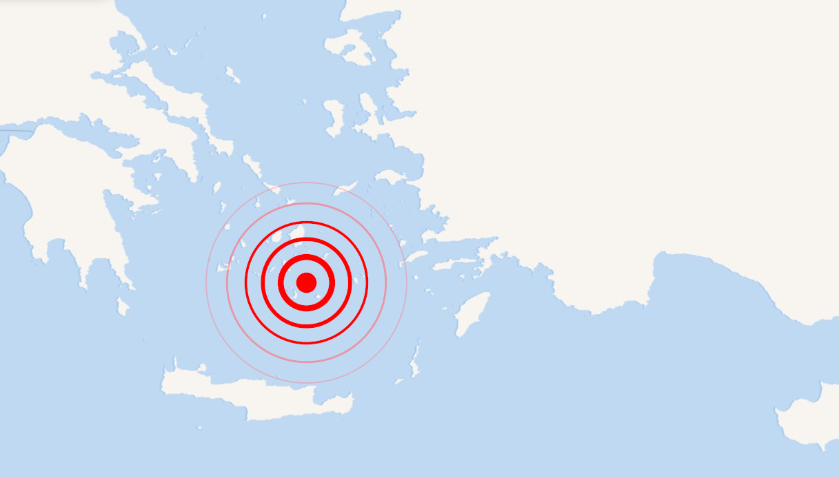 https://wips.plug.it/cips/notizie.virgilio.it/cms/2025/02/terremoto-santorini-grecia.jpg