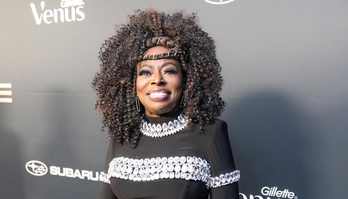 Angie Stone morta in un incidente stradale a Montgomery, la cantante stava tornando da uno spettacolo