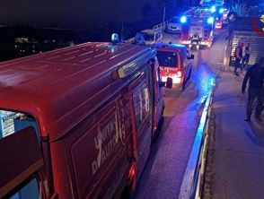Incendio a Genova in un appartamento a Sestri Ponente, morto 29enne e grave sua madre: 14 le famiglie evacuate