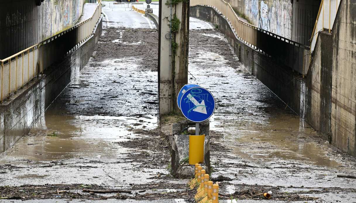 Maltempo in Toscana ed Emilia Romagna, da Protezione civile allerta arancione: rischio idraulico e temporali