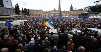 manifestazione-europa-roma-michele-serra-piazza-del-popolo