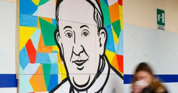 papa-francesco-come-sta-mascherina