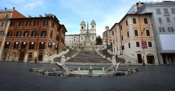 Turista morta piazza di Spagna