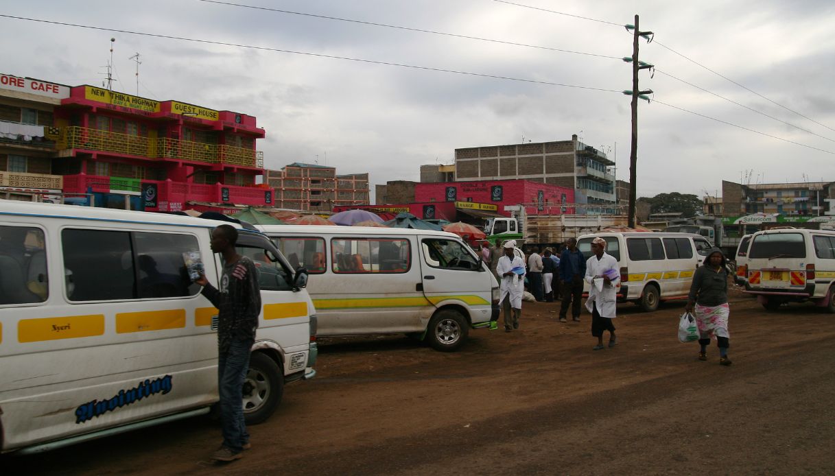 Turisti italiani morti in un incidente stradale in Kenya a Diani, due  vittime e diversi feriti