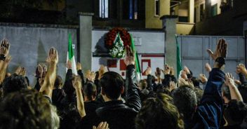 Manifestazione e saluto romano per Sergio Ramelli