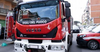incendio arenella palermo