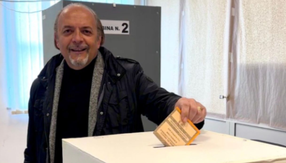 https://wips.plug.it/cips/notizie.virgilio.it/cms/2025/04/luca-fasan-lega-elezioni-monfalcone.jpg
