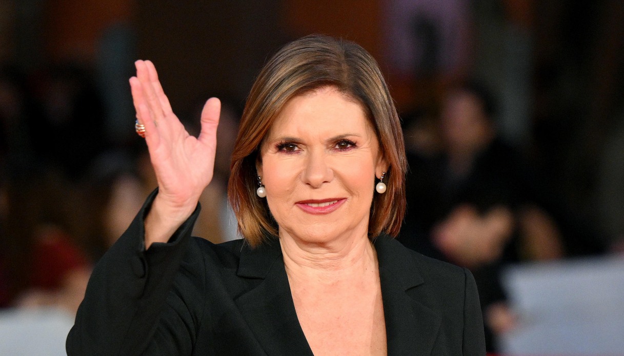 https://wips.plug.it/cips/notizie.virgilio.it/cms/2025/05/bianca-berlinguer-e-sempre-carta-bianca.jpg