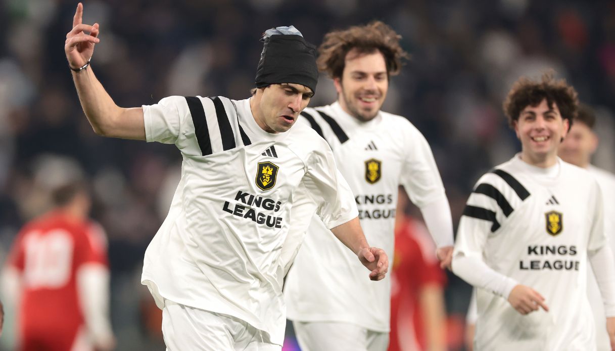 https://wips.plug.it/cips/notizie.virgilio.it/cms/2025/05/blur-gianmarco-tocco-kings-league.jpg
