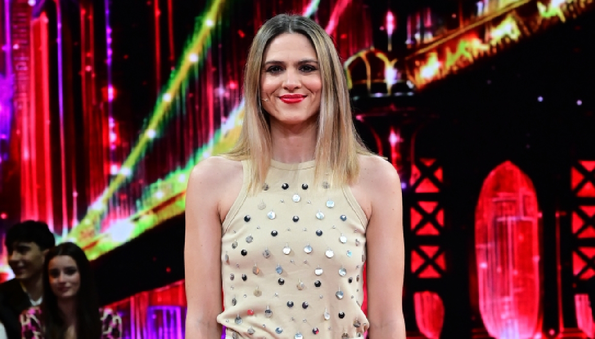 https://wips.plug.it/cips/notizie.virgilio.it/cms/2025/05/brenda-lodigiani-benedetta-parodi-bake-off-italia.jpg