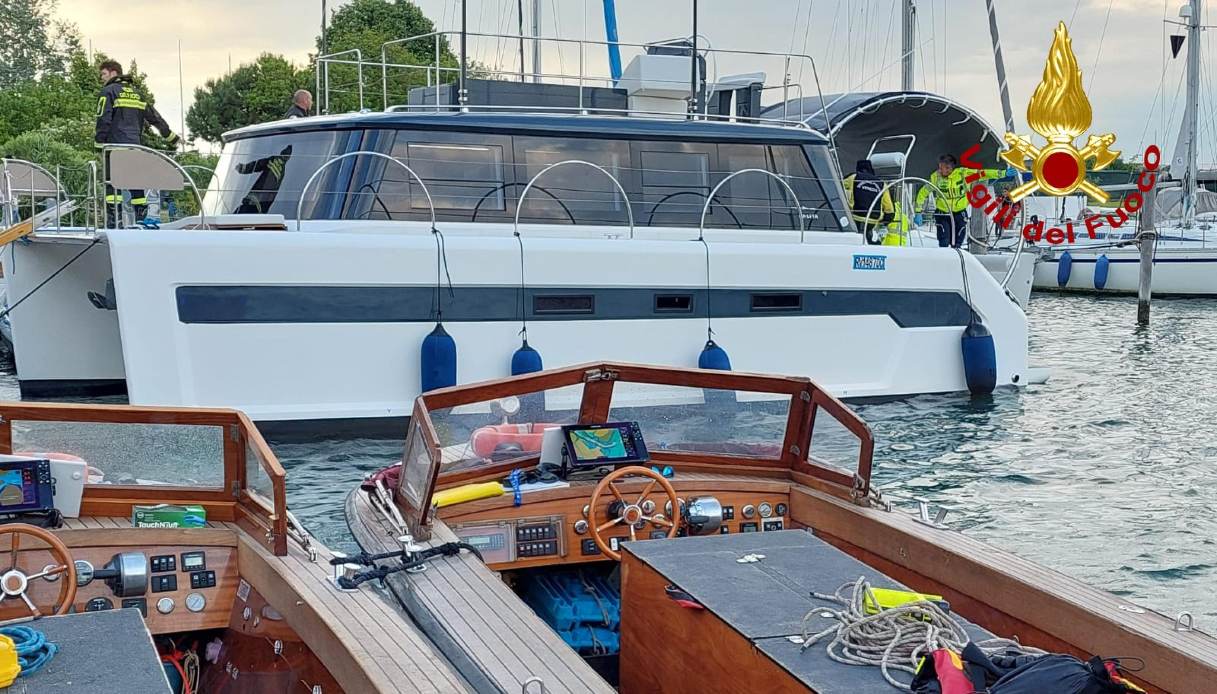 Catamarano a Venezia