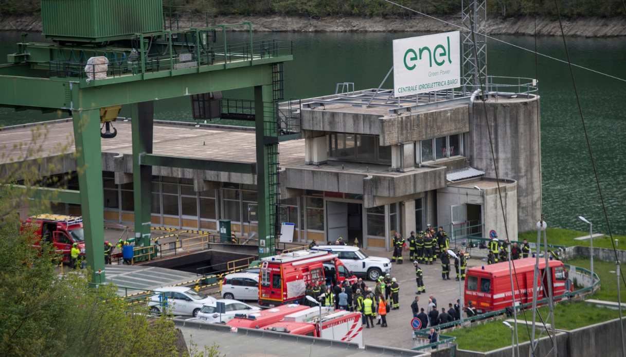 Scoppio della centrale di Suviana, in 5 indagati per la strage all Scoppio della centrale di Suviana, in 5 indagati per la strage all
