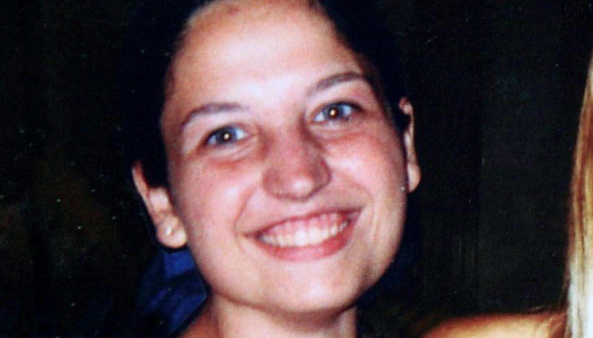https://wips.plug.it/cips/notizie.virgilio.it/cms/2025/05/chiara-poggi-borsa-foto-garlasco.jpg