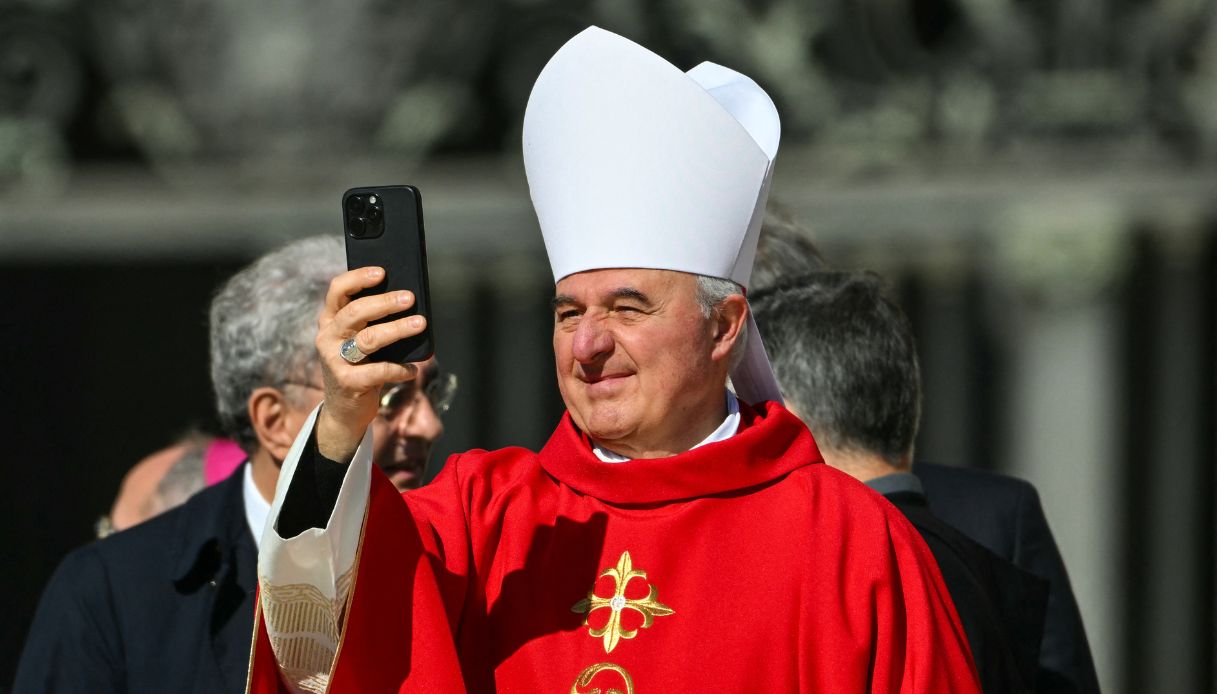 https://wips.plug.it/cips/notizie.virgilio.it/cms/2025/05/conclave-sui-social.jpg