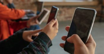 crisi-astinenza-smartphone