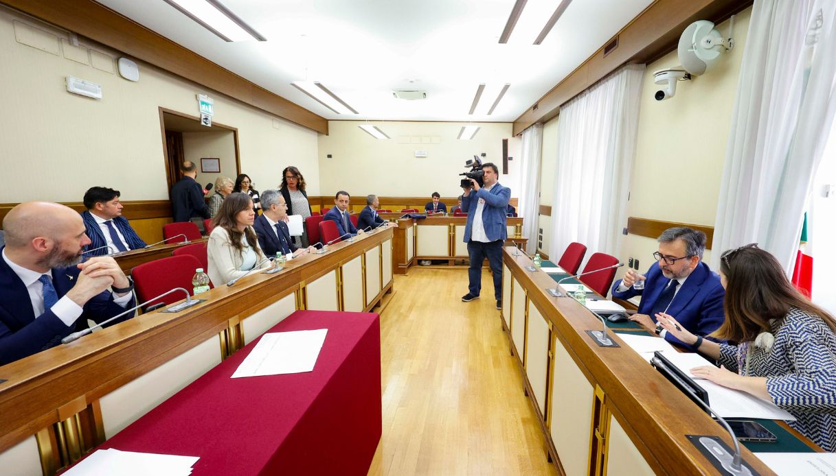 emanuela orlandi commissione parlamentare scontro