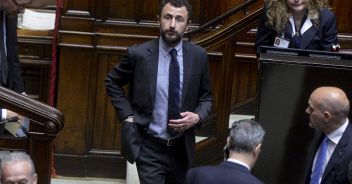 emanuele-pozzolo-espulso-fdi