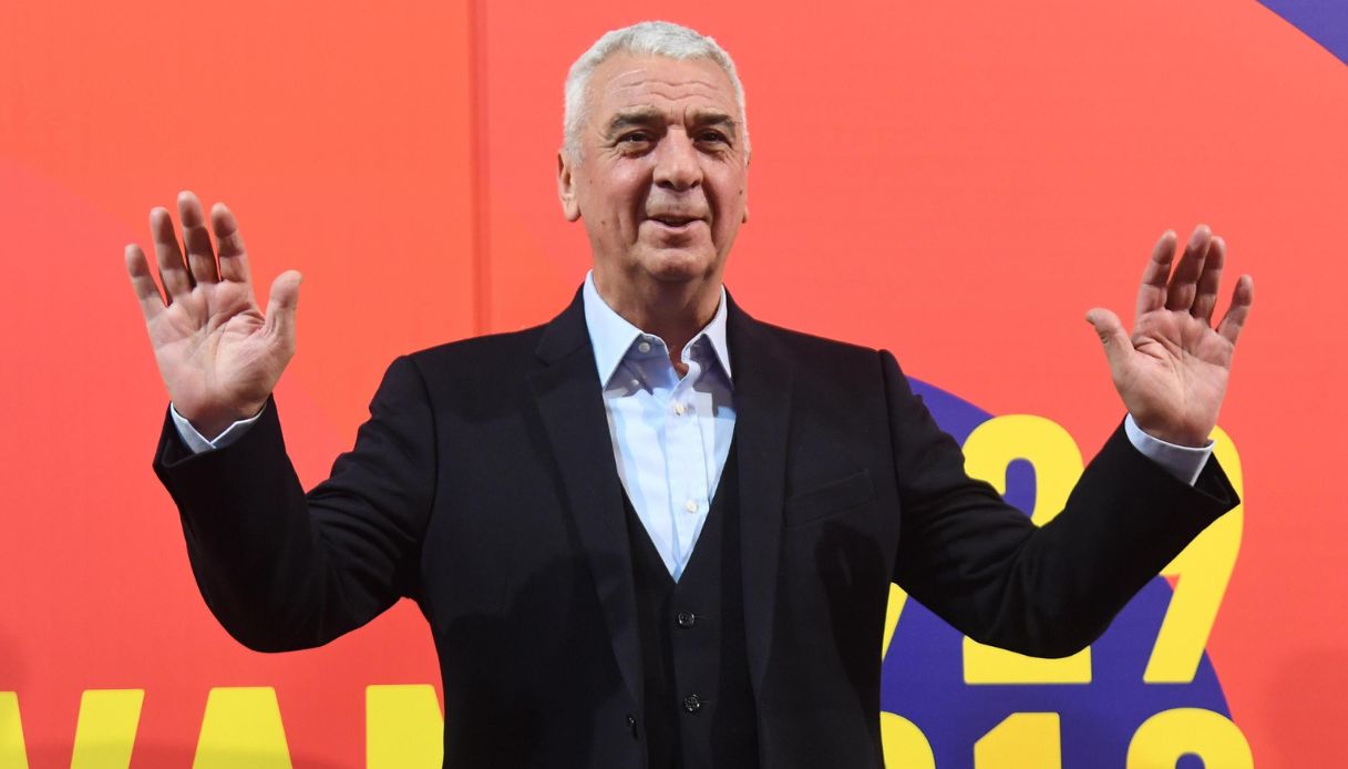 https://wips.plug.it/cips/notizie.virgilio.it/cms/2025/05/evaristo-beccalossi-coma.jpg