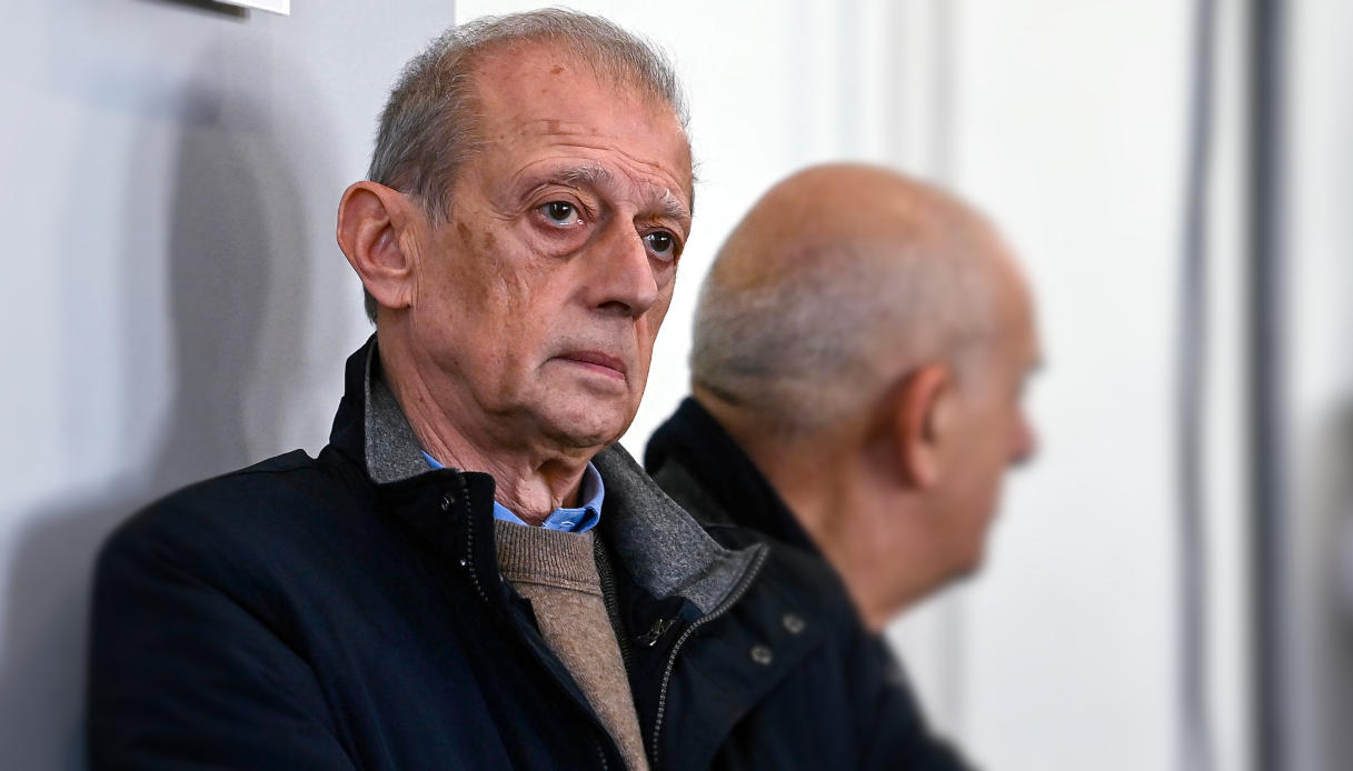 https://wips.plug.it/cips/notizie.virgilio.it/cms/2025/05/fassino.jpg