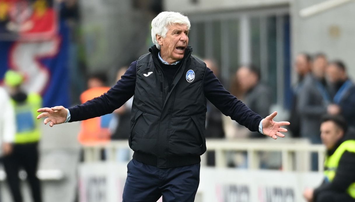 gasperini lite giornalista taccuino