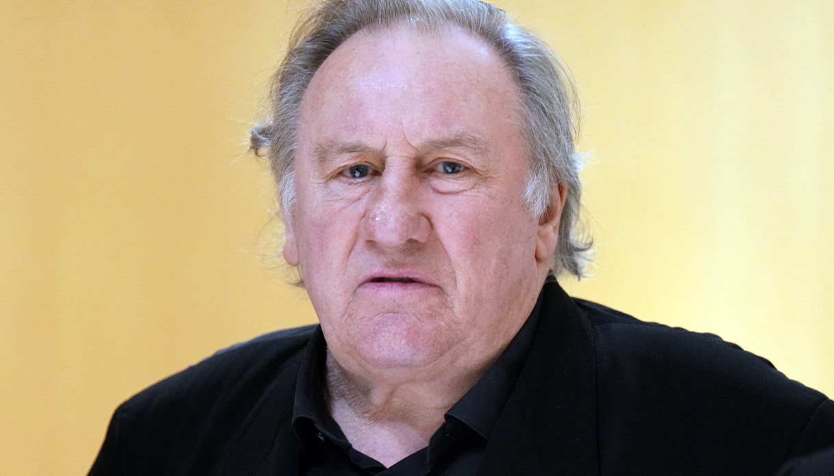 Gérard Depardieu condannato a 18 mesi di carcere per violenza sessuale con  la condizionale: ha sempre negato