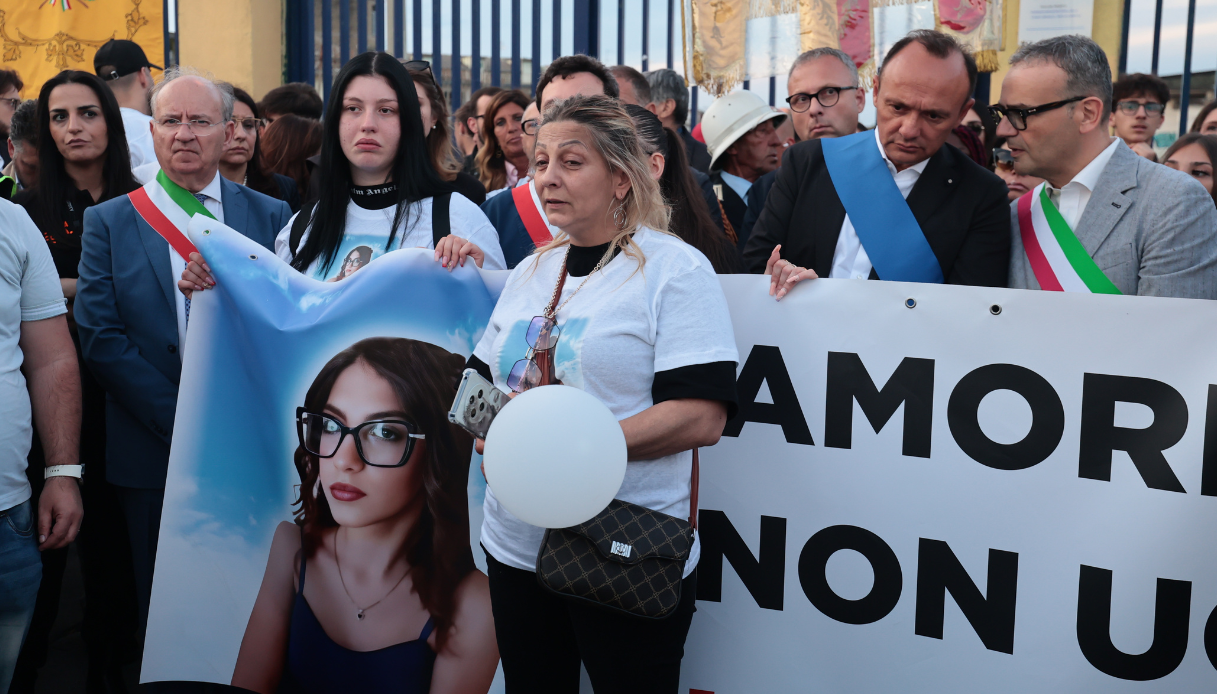 giorgia meloni martina carbonaro figlia