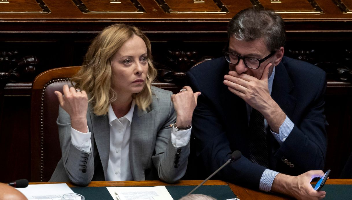 https://wips.plug.it/cips/notizie.virgilio.it/cms/2025/05/giorgia-meloni-spread.jpg