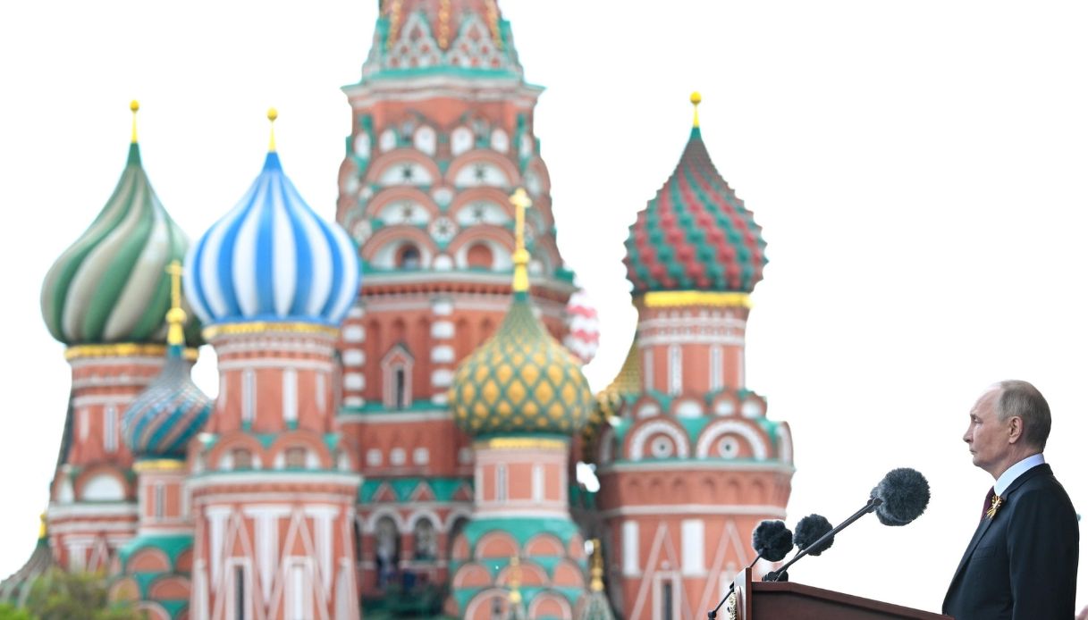 https://wips.plug.it/cips/notizie.virgilio.it/cms/2025/05/giorno-della-vittoria-russia.jpg