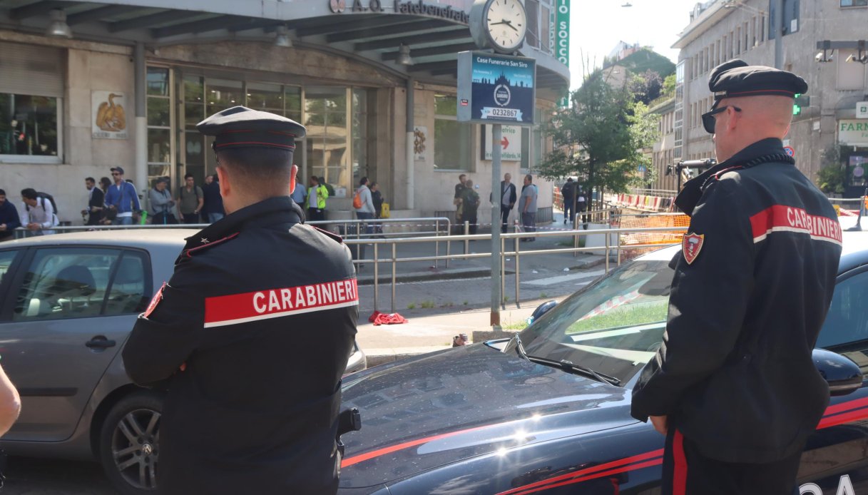 L'ingresso dell'ospedale Fatebenefratelli