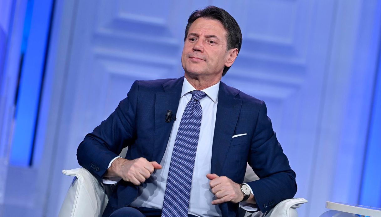 https://wips.plug.it/cips/notizie.virgilio.it/cms/2025/05/giuseppe-conte.jpg