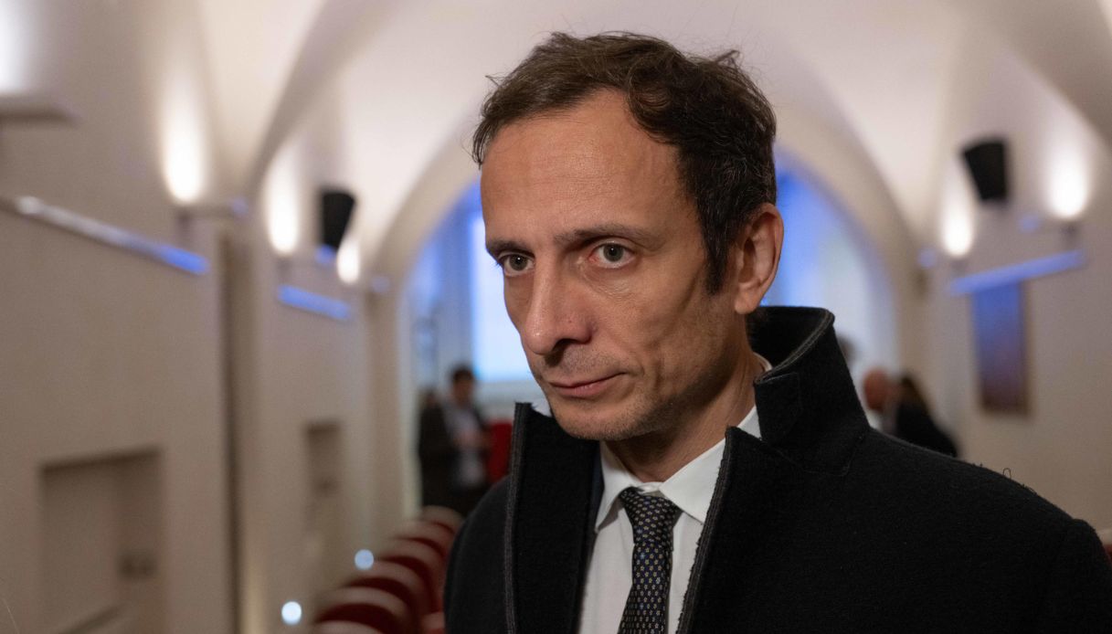 https://wips.plug.it/cips/notizie.virgilio.it/cms/2025/05/governatore-friuli-venezia-giulia.jpg