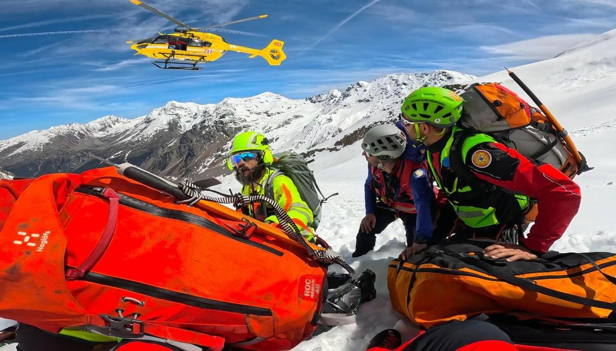 Fabio Trevisan trovato morto sul Gran Zebrù, lo scialpinista era disperso dopo la valanga: aveva 28 anni