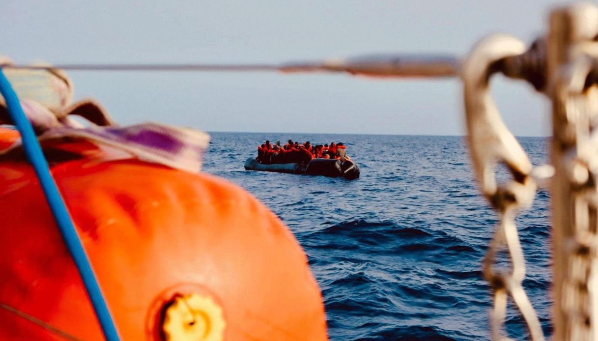 A Lampedusa tre cadaveri di migranti, due sono bimbi di 2 anni: l A Lampedusa tre cadaveri di migranti, due sono bimbi di 2 anni: l